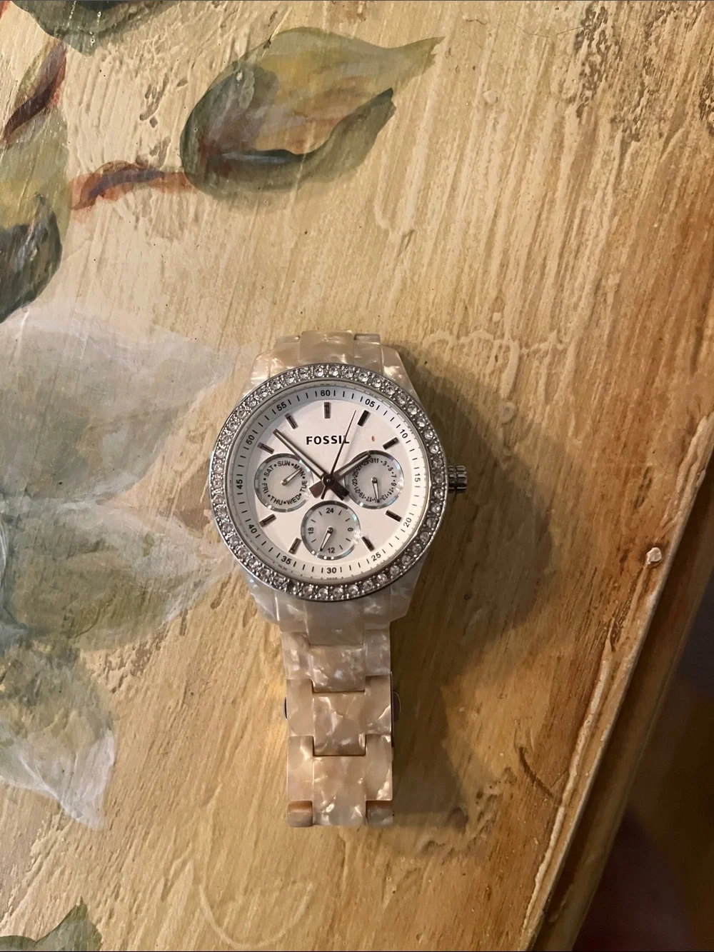 Fossil Pearlized Cream Resin Watch with Crystal Bezel with one missing stone
